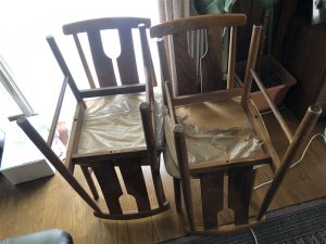 イス4脚をいただきました♪