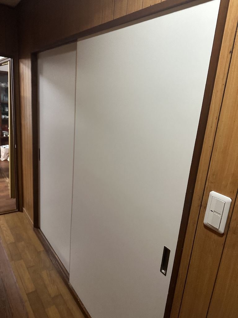 ずっと考えていて・・・廊下・和室 戸 ずっと考えていて・・・廊下・和室 戸